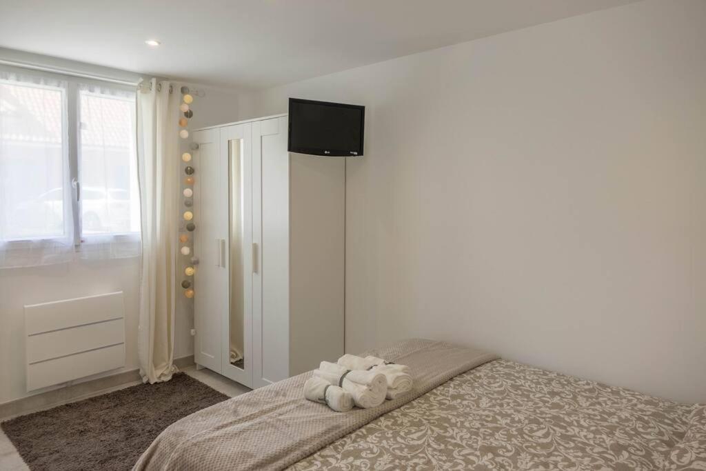 Maison/Appartement Avec Jardin Saint-Denis-en-Val Exterior foto